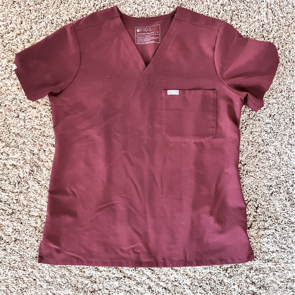 FIGS CATARINA SCRUB TOP MEDIUM BARELY WORN BURGANDY